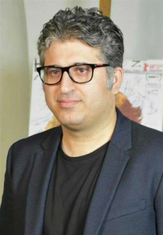 عباس امینی: نقد، مخاطب را تربیت میکند عباس امینی: نقد، مخاطب را تربیت میکند
