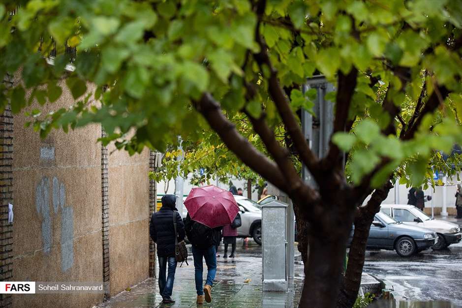 بارش باران پاییزی در تهران