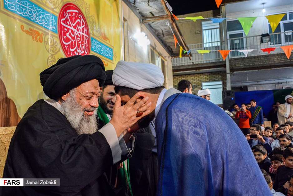 مراسم عمامه گذاری طلاب مدرسه علمیه امام خامنه‌ای اهواز