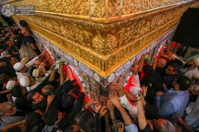  حرم امام علی (ع) در ازدحام زائران اربعین 