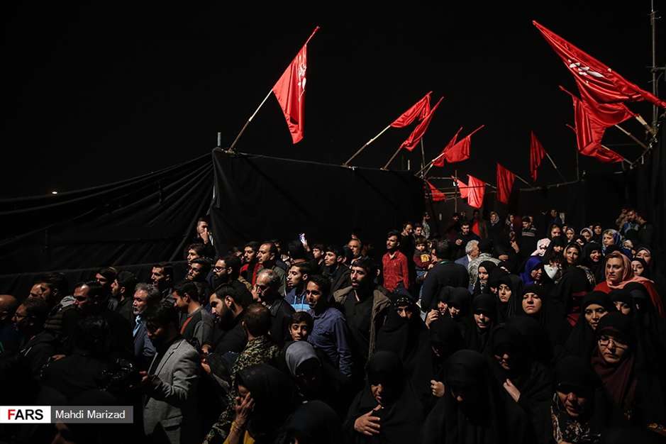 نمایش بزرگ «تنهاتر از مسیح»