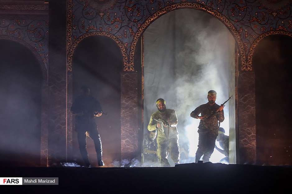 نمایش بزرگ «تنهاتر از مسیح»