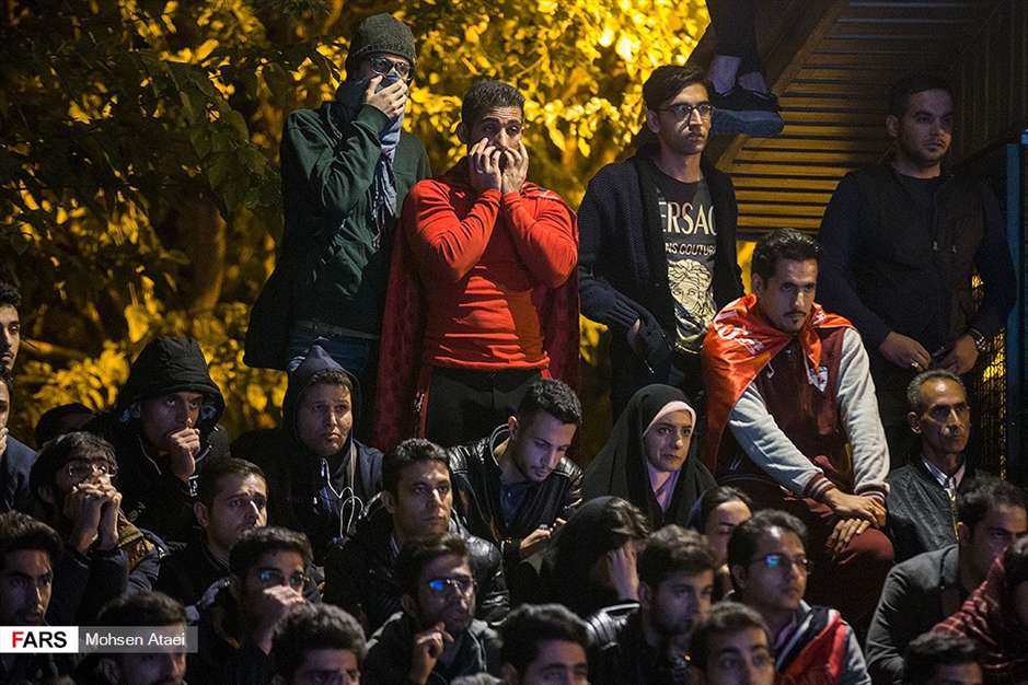 تماشای دیدار پرسپولیس و کاشیما در پارک لاله