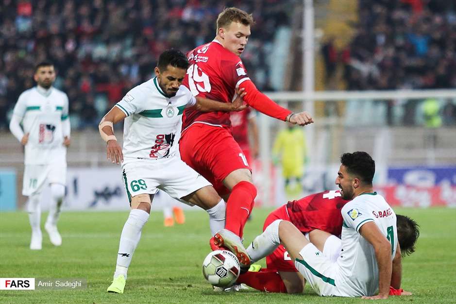 لیگ برتر فوتبال تراکتورسازی ۴ ـ ذوب آهن ۱