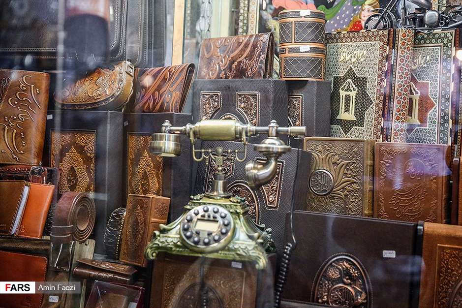 زندگی در جوار امامِ غزل