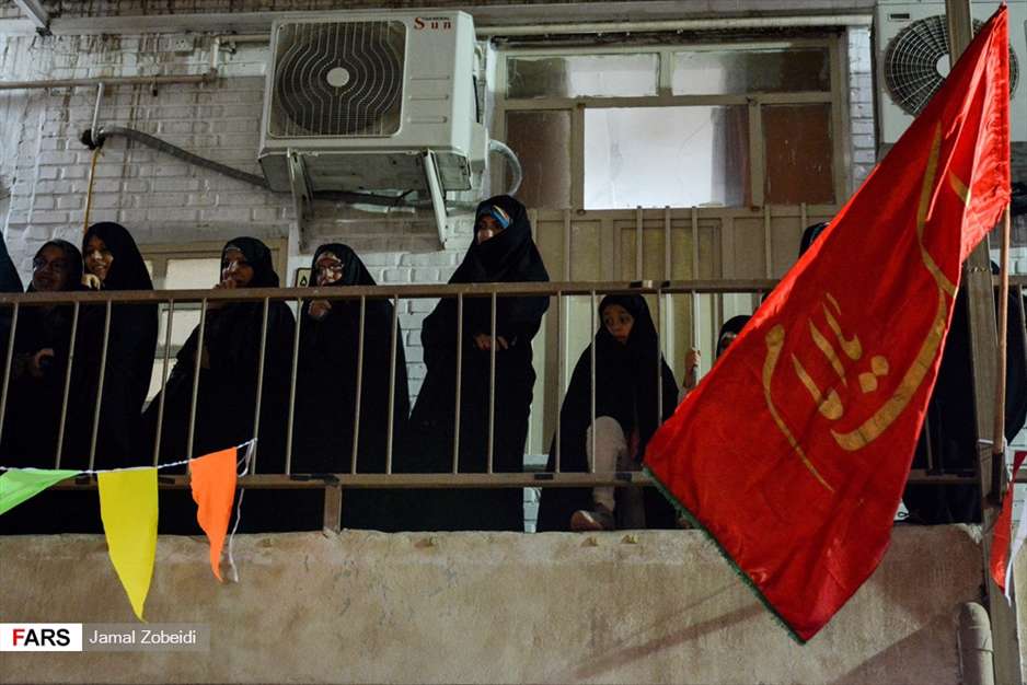 مراسم عمامه گذاری طلاب مدرسه علمیه امام خامنه‌ای اهواز