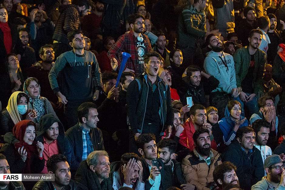 تماشای دیدار پرسپولیس و کاشیما در پارک لاله
