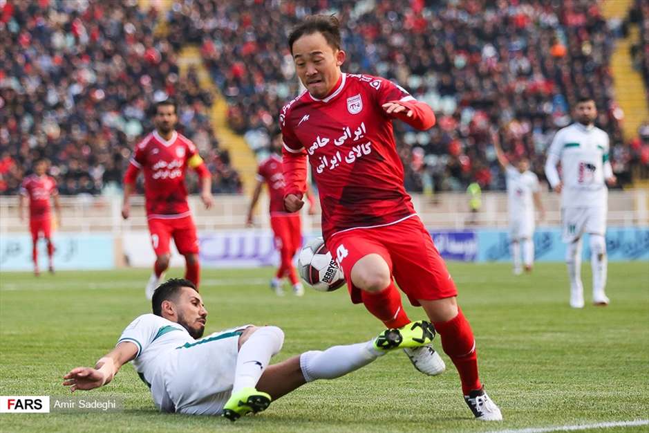 لیگ برتر فوتبال تراکتورسازی ۴ ـ ذوب آهن ۱