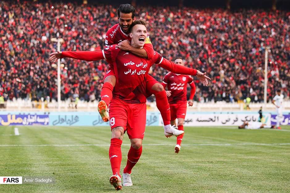 لیگ برتر فوتبال تراکتورسازی ۴ ـ ذوب آهن ۱