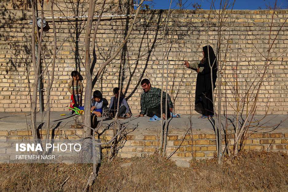 دستانی که می‌لرزد، دلی که آرام است