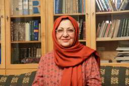 دوست داشتم کمکی که مثنوی به من کرده را به دیگران هم نشان دهم دوست داشتم کمکی که مثنوی به من کرده را به دیگران هم نشان دهم