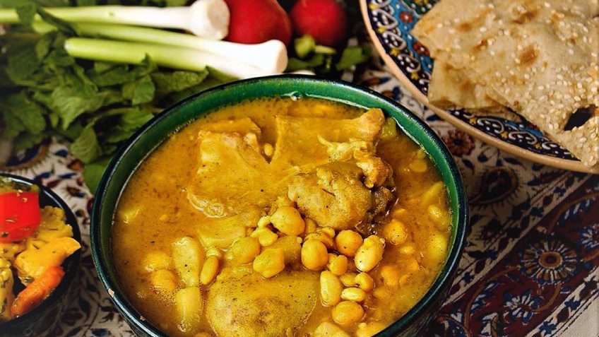 آشنایی با روش تهیهی آبگوشت آشنایی با روش تهیهی آبگوشت