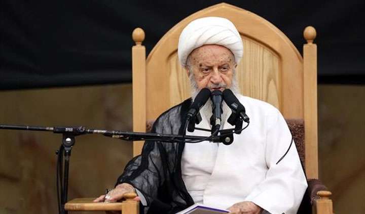 واکنش حضرت آیتالله مکارم به سخنرانی قبل از خطبه ها در نمازجمعه تهران واکنش حضرت آیتالله مکارم به سخنرانی قبل از خطبه ها در نمازجمعه تهران