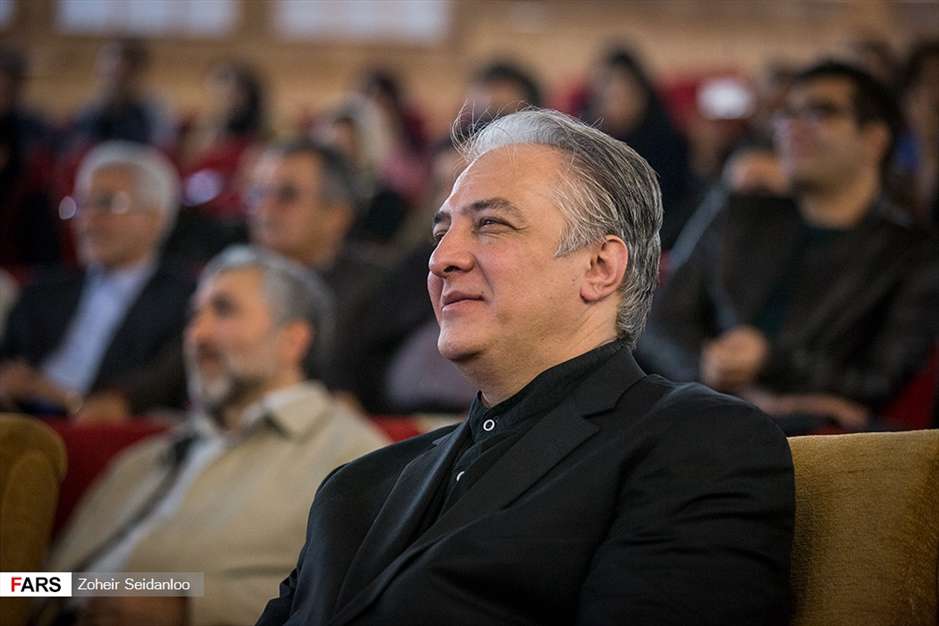 تقدیر از پیشکسوتان طنز رادیو