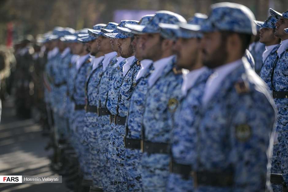 مراسم اعطای سردوشی به دانش‌پژوهان آموزشگاه‌های نظامی ارتش