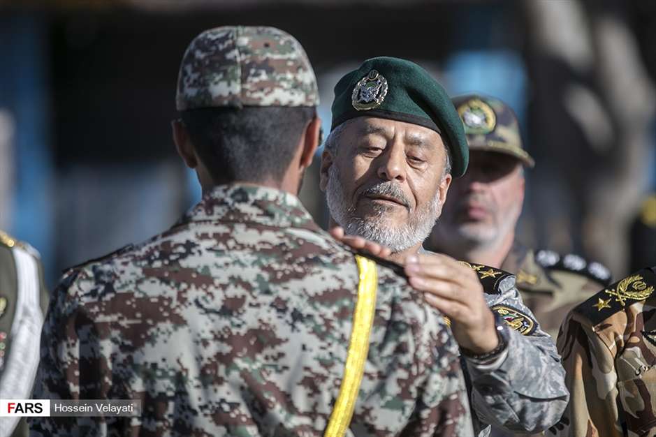 مراسم اعطای سردوشی به دانش‌پژوهان آموزشگاه‌های نظامی ارتش