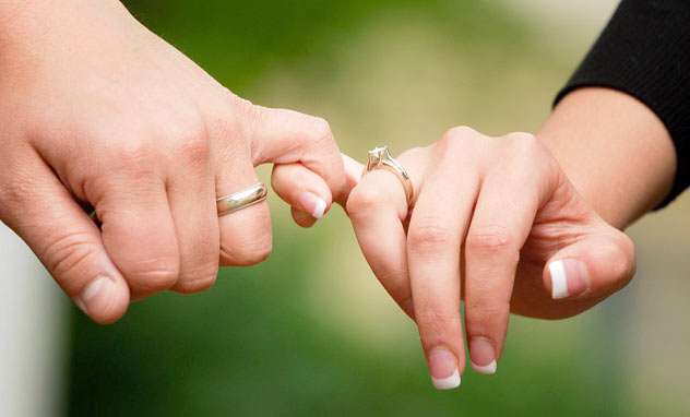 چرا ازدواج نیمی از دین را حفظ می‌کند؟