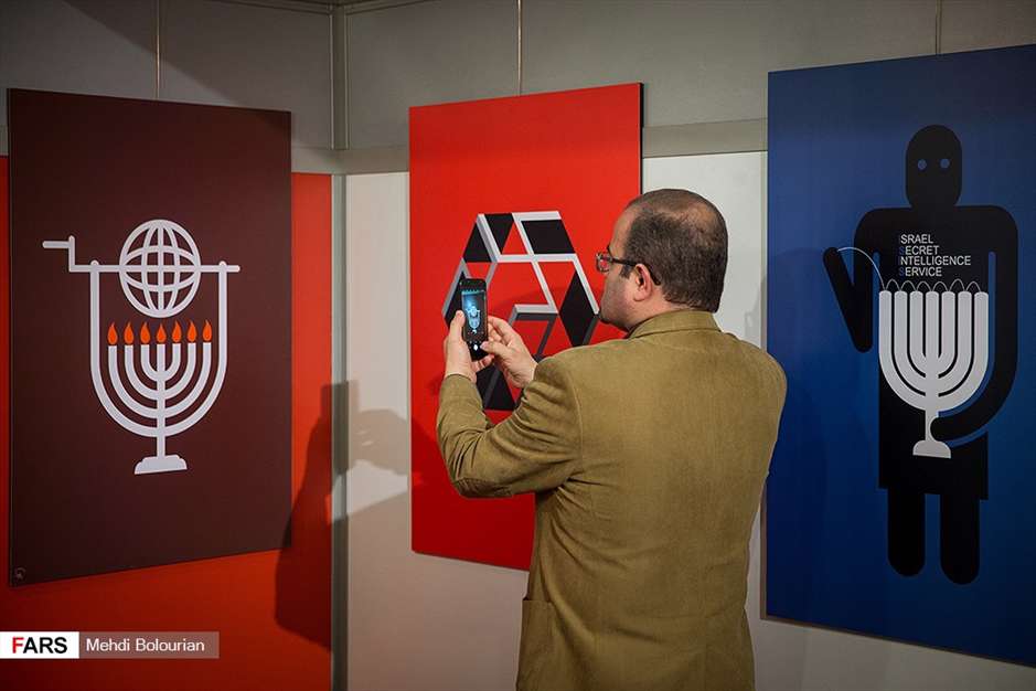 نمایشگاه کارتون و گرافیک محمدحسین نیرومند