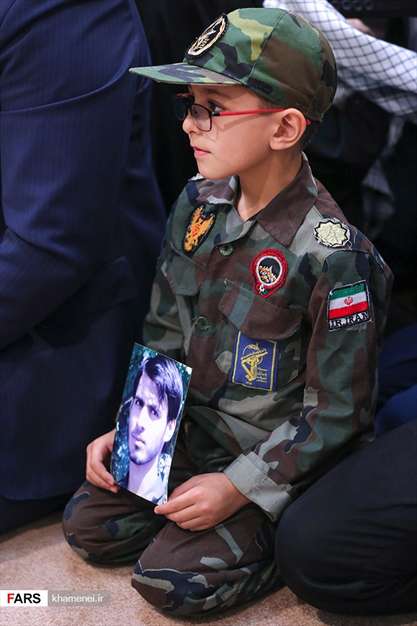 دیدار جمعی از خانواده‌های شهدای امنیت با رهبر معظم انقلاب