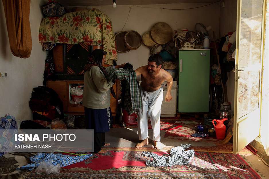 دستانی که می‌لرزد، دلی که آرام است