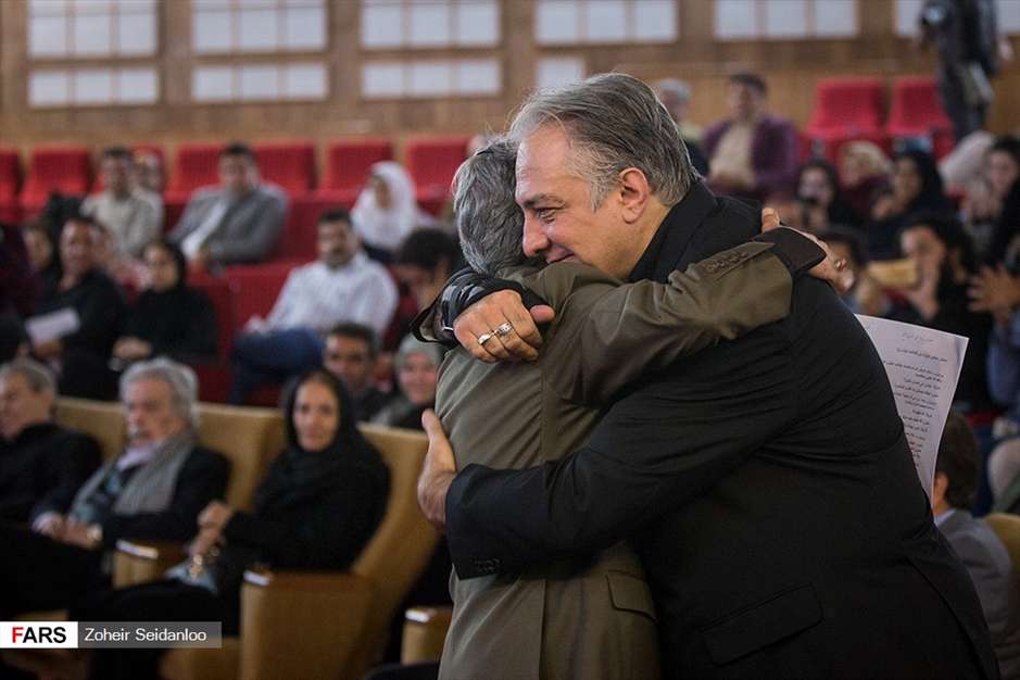 تقدیر از پیشکسوتان طنز رادیو