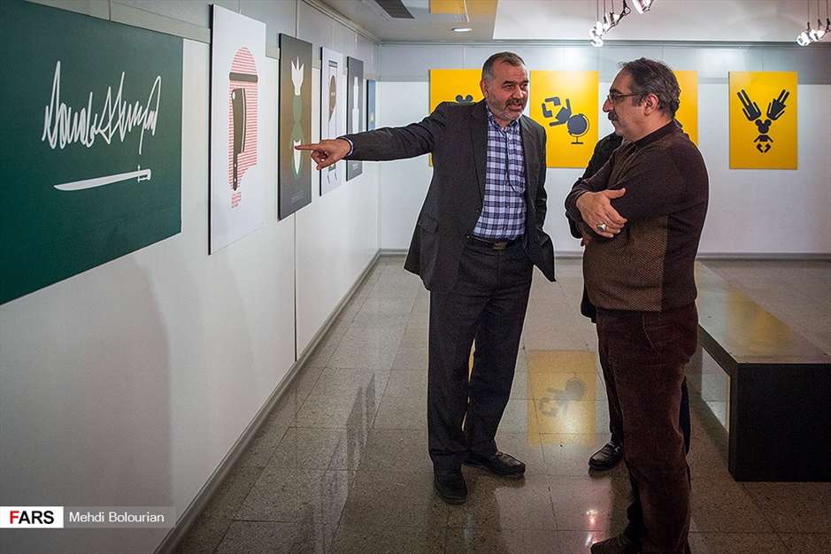 نمایشگاه کارتون و گرافیک محمدحسین نیرومند