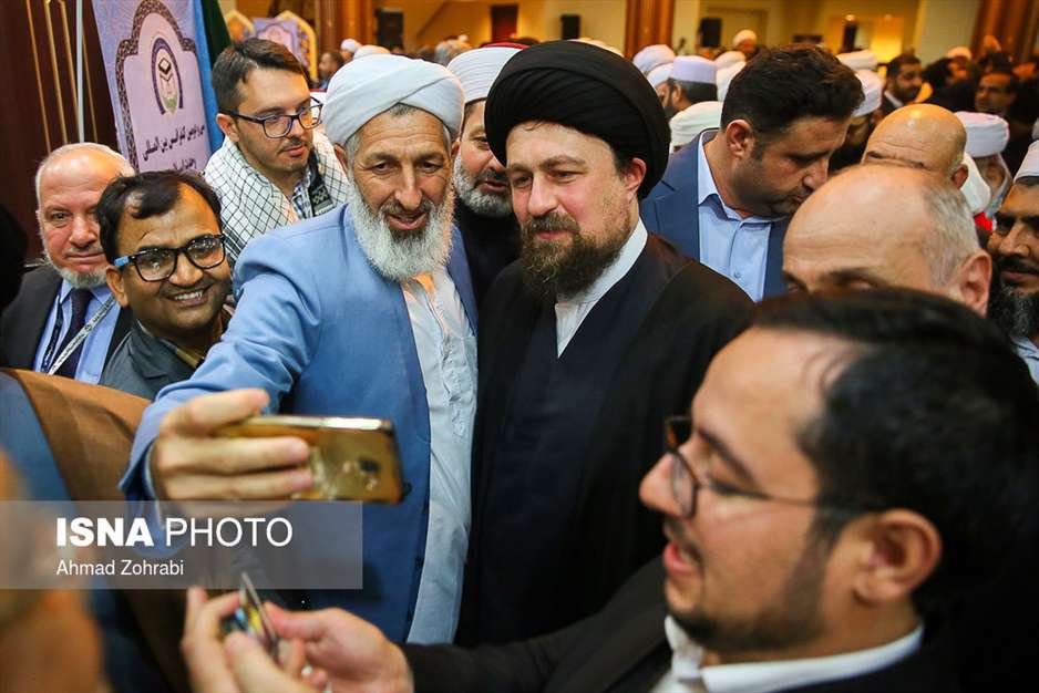 تجدید میثاق میهمانان کنفرانس وحدت با آرمان‌های امام خمینی(ره)