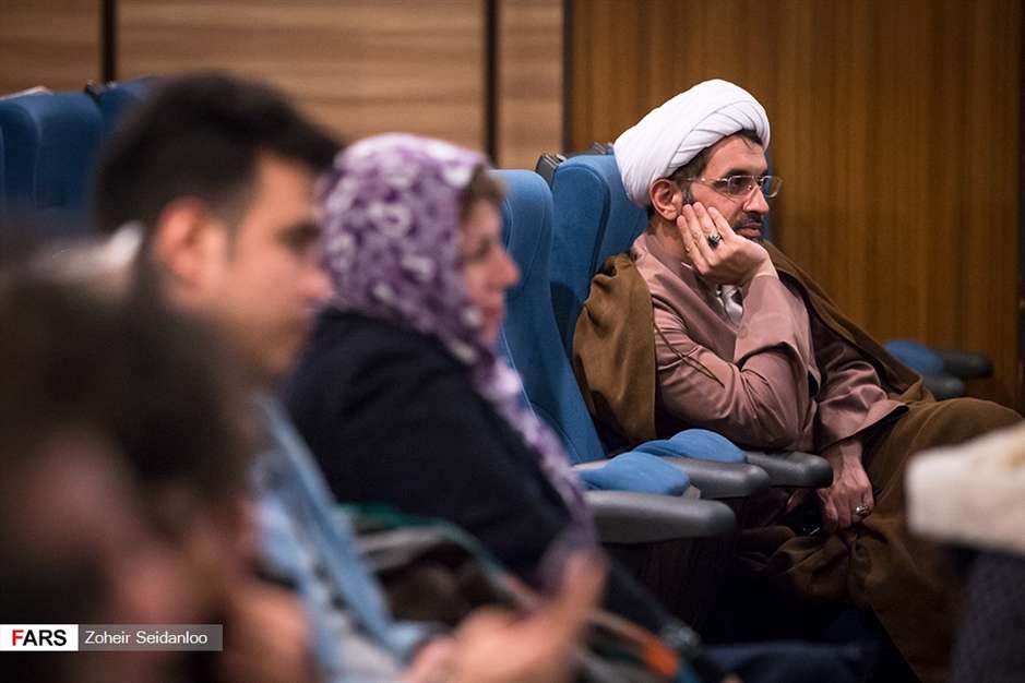 شب شعر طنز در حلقه رندان