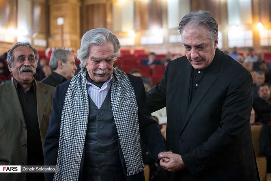 تقدیر از پیشکسوتان طنز رادیو