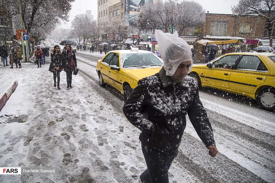 قامت سفید سنندج در واپسین روزهای پاییز