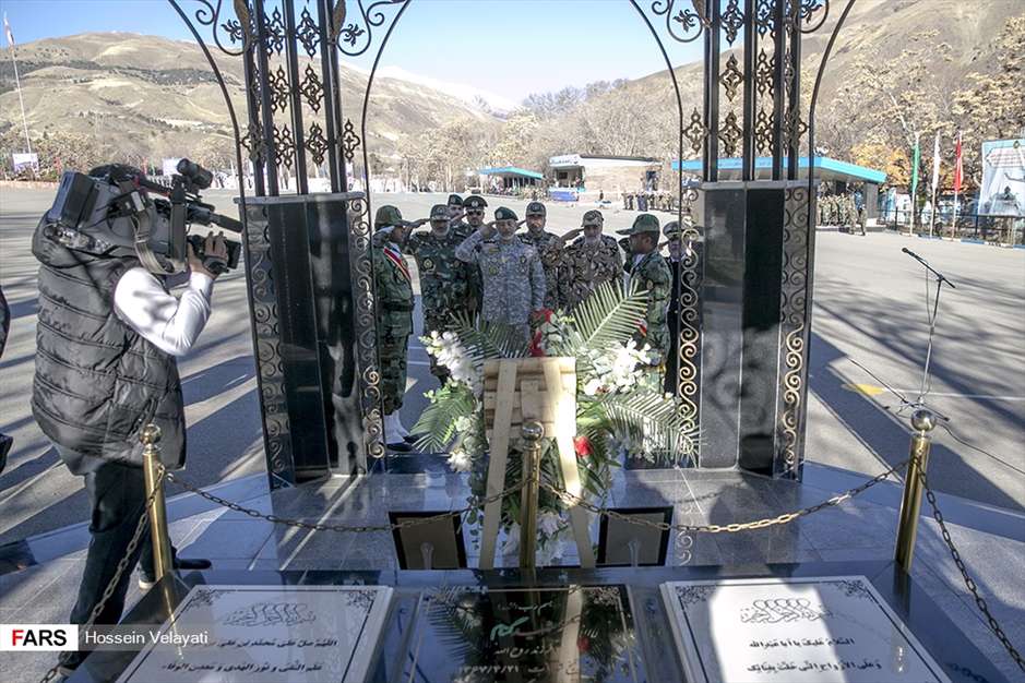 مراسم اعطای سردوشی به دانش‌پژوهان آموزشگاه‌های نظامی ارتش