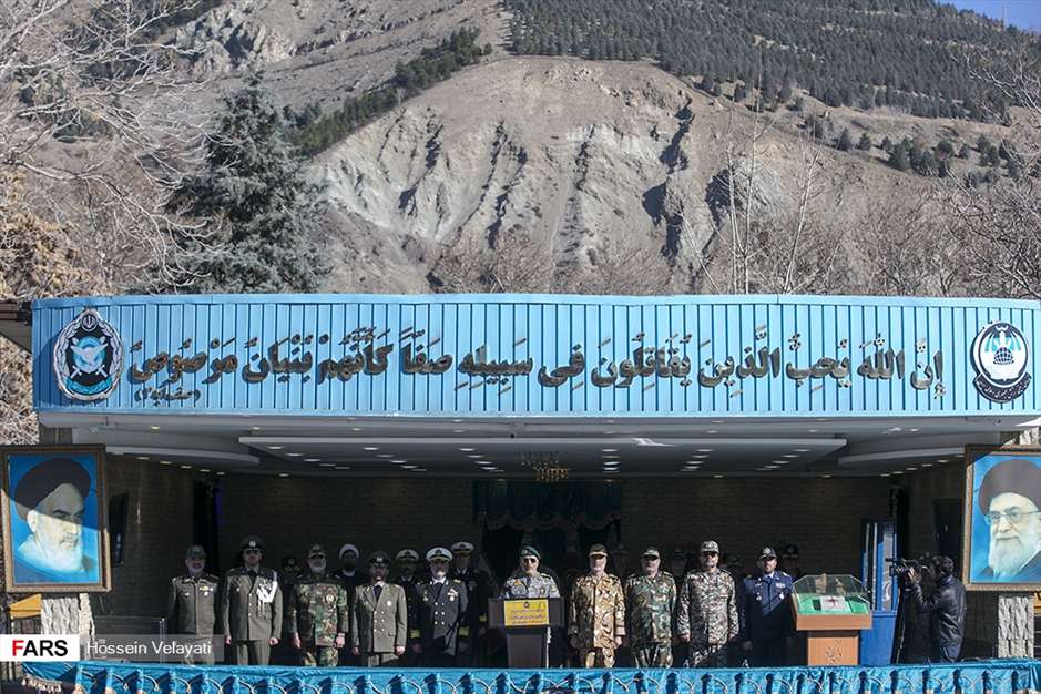 مراسم اعطای سردوشی به دانش‌پژوهان آموزشگاه‌های نظامی ارتش