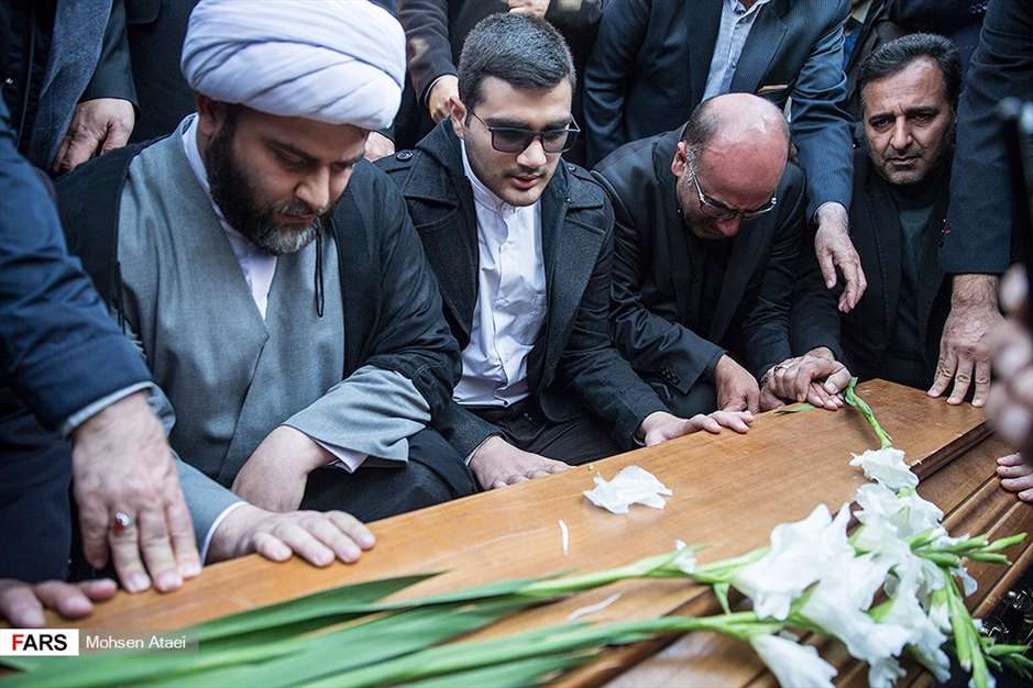 مراسم تشییع پیکر مرحوم زرویی نصرآباد