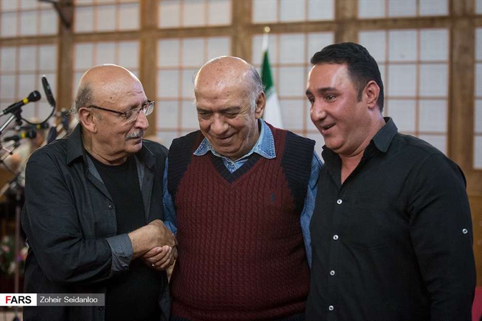 تقدیر از پیشکسوتان طنز رادیو