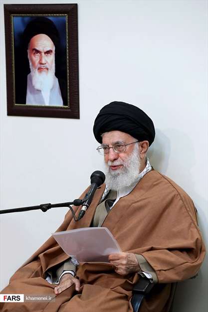 دیدار جمعی از خانواده‌های شهدای امنیت با رهبر معظم انقلاب