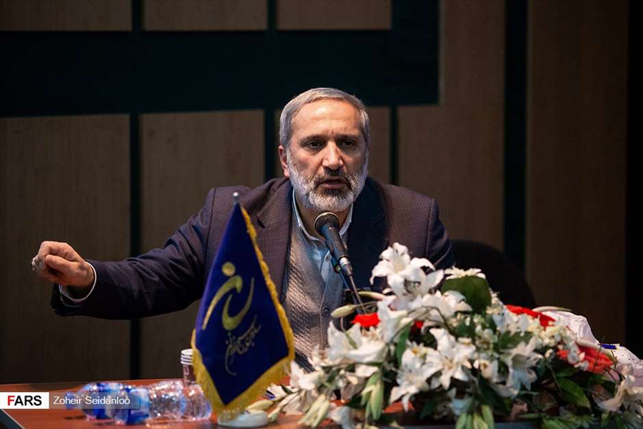 نشست صمیمی فرمانده سپاه تهران بزرگ با هنرمندان