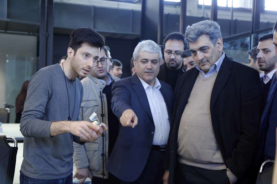حمایت از نخبگان و شرکتهای دانش بنیان حمایت از نخبگان و شرکتهای دانش بنیان