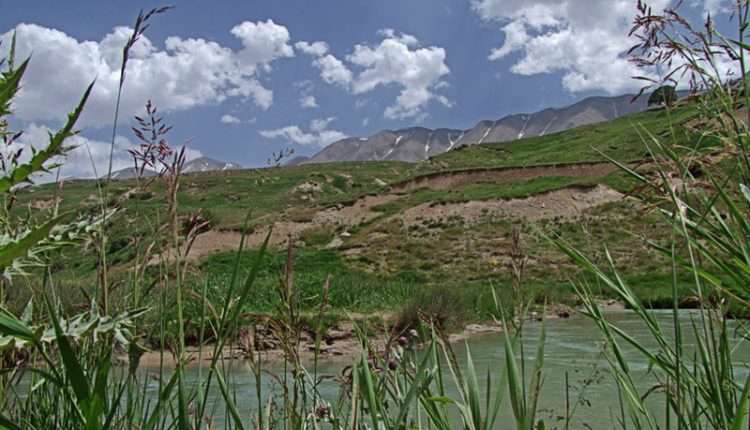 آبشار زیار (آب شیخ علی خان) آبشار زیار (آب شیخ علی خان)