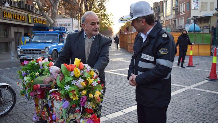 تقدیر از دوچرخهسواران محدوده بازار تقدیر از دوچرخهسواران محدوده بازار
