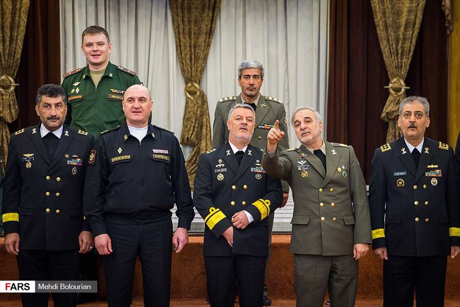 دیدارمعاون ستادکل نیروهای مسلح روسیه با فرمانده نیروی دریایی