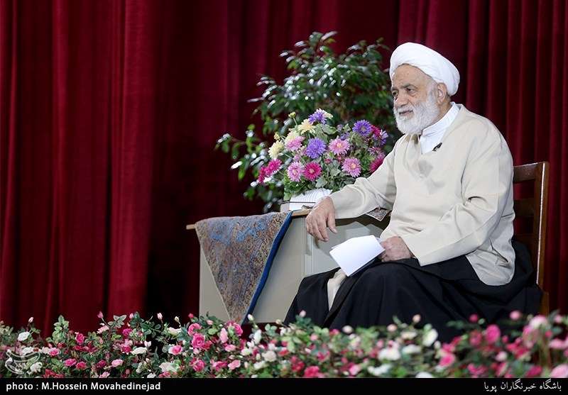 تجلیل از حجت الاسلام والمسلمین قرائتی 