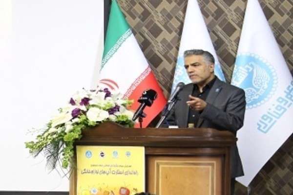 استقرار تیمهای برگزیده طراحی صنعتی در دانشگاه تهران استقرار تیمهای برگزیده طراحی صنعتی در دانشگاه تهران