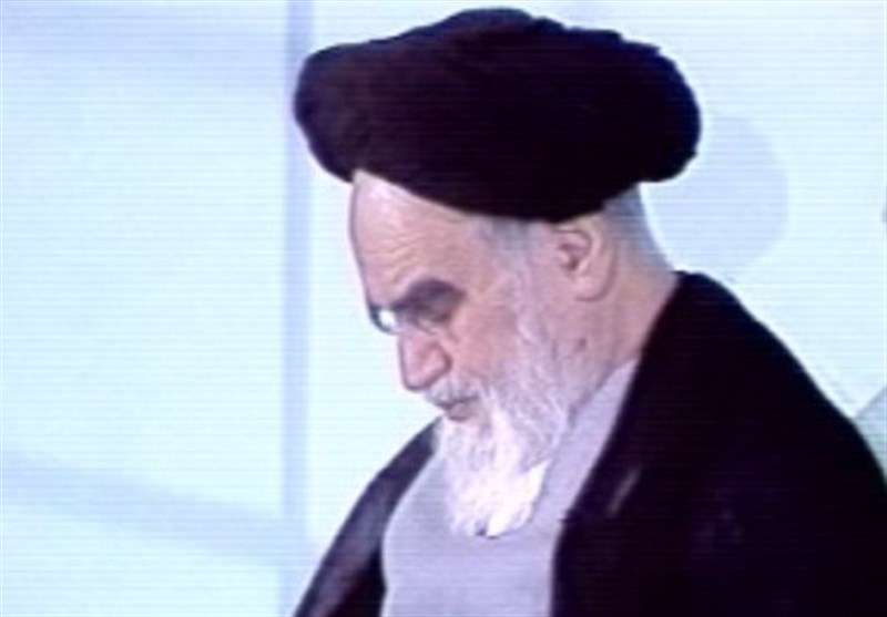 امام خمینی(ره): بیت فاطمه(س) تمام قدرت حق تعالی را تجلی داد امام خمینی(ره): بیت فاطمه(س) تمام قدرت حق تعالی را تجلی داد