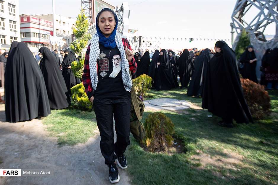 بزرگداشت حماسه ۹ دی در میدان امام حسین(ع)