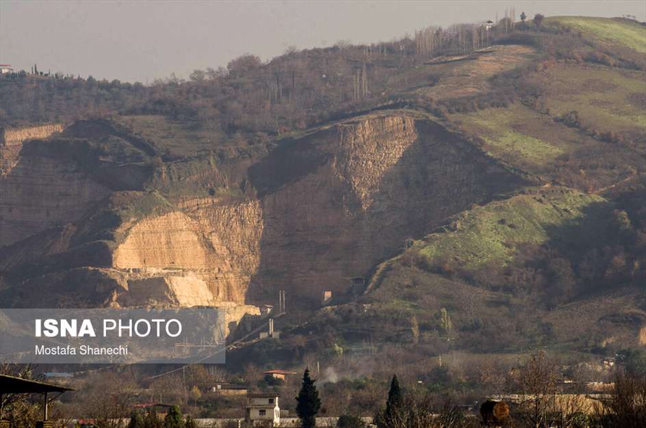 تپه‌هایی که بلعیده می‌شوند