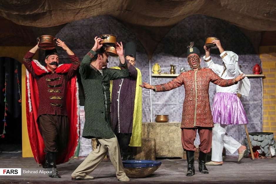 نمایش «قهوه قجری» در همدان