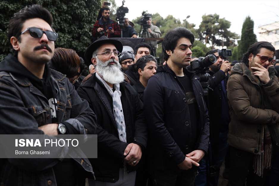 تشییع پیکر حسین محب‌اهری