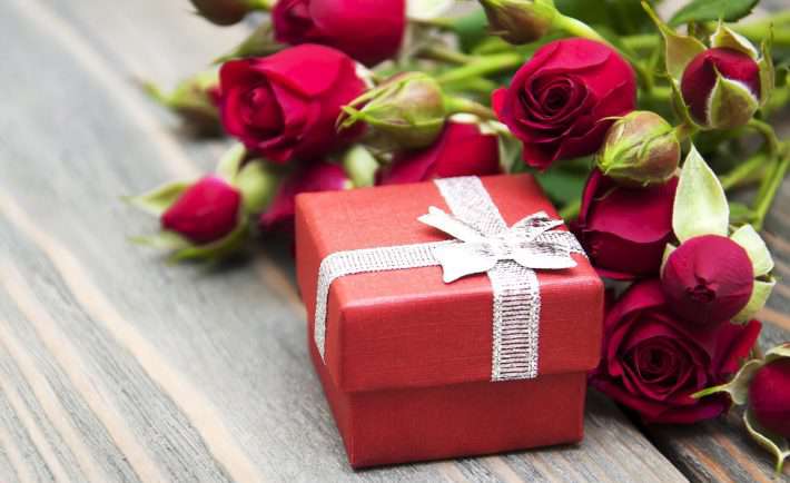 راهنمای خرید هدیه برای دوست راهنمای خرید هدیه برای دوست