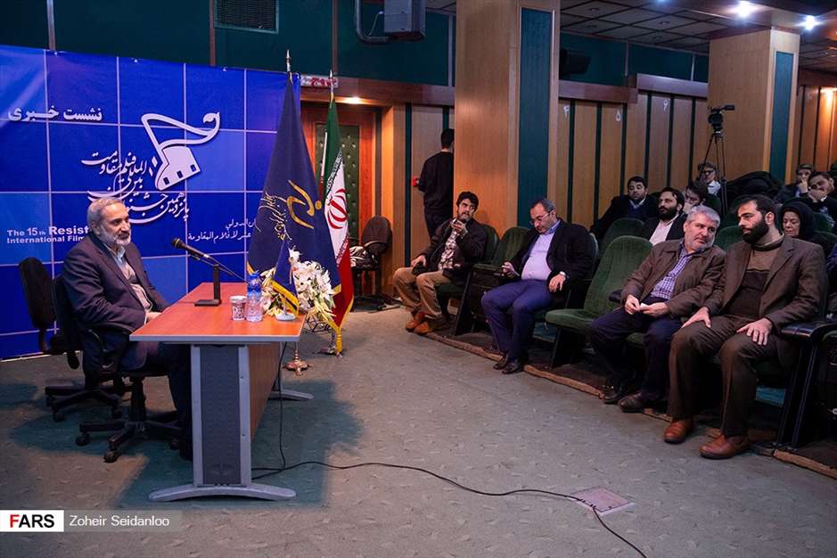 نشست صمیمی فرمانده سپاه تهران بزرگ با هنرمندان