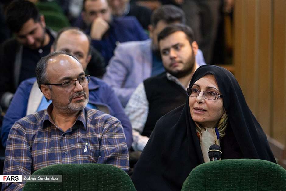 نشست صمیمی فرمانده سپاه تهران بزرگ با هنرمندان